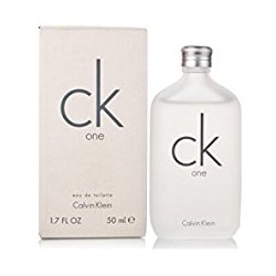 Profumo Unisex Calvin Klein CK One confezione da 50MLAdatto sia all\'uomo che alla donna, CK one è la prima fragranza d