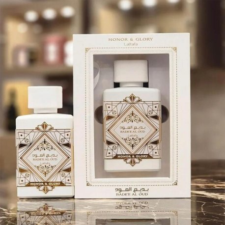 Lattafa Badee Al Oud Honor E Glory Eau De Parfume 100 mlun profumo dolce unisex. Una fragranza che si apre con una fres