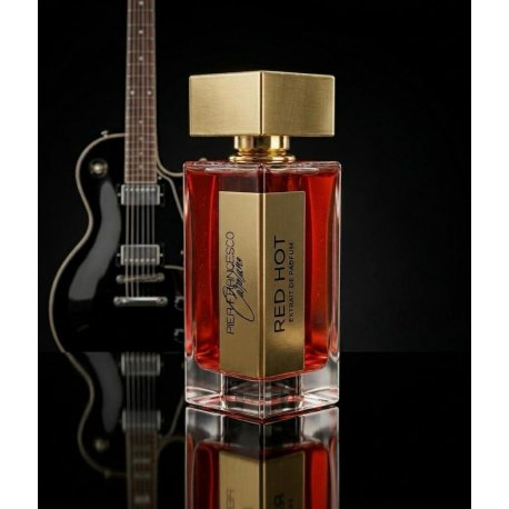 RED HOT EXTRAIT DE PARFUM 50ML  BY PIER FRANCESCO CAROFANOAmbrato floreale e legnoso,dalle sfumature speziate e sofisti